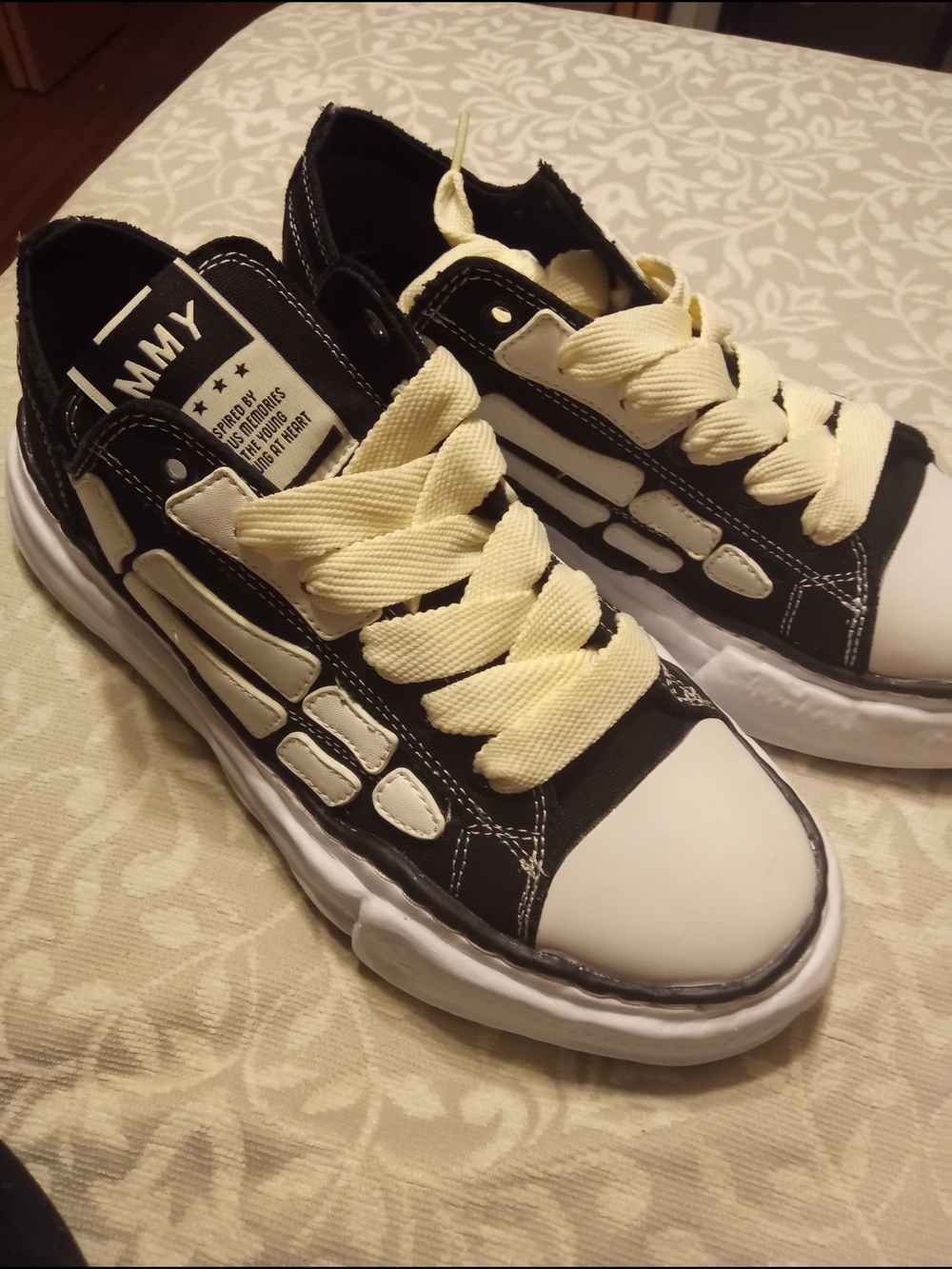 AMIRI Black and Cream Kids Low-Top Sneakers